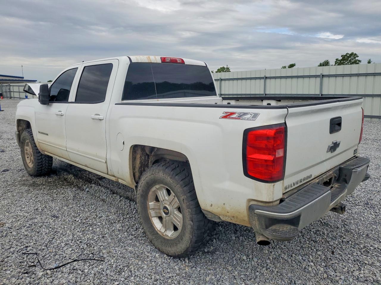 2015 Chevrolet Silverado K1500 Lt - Image 2