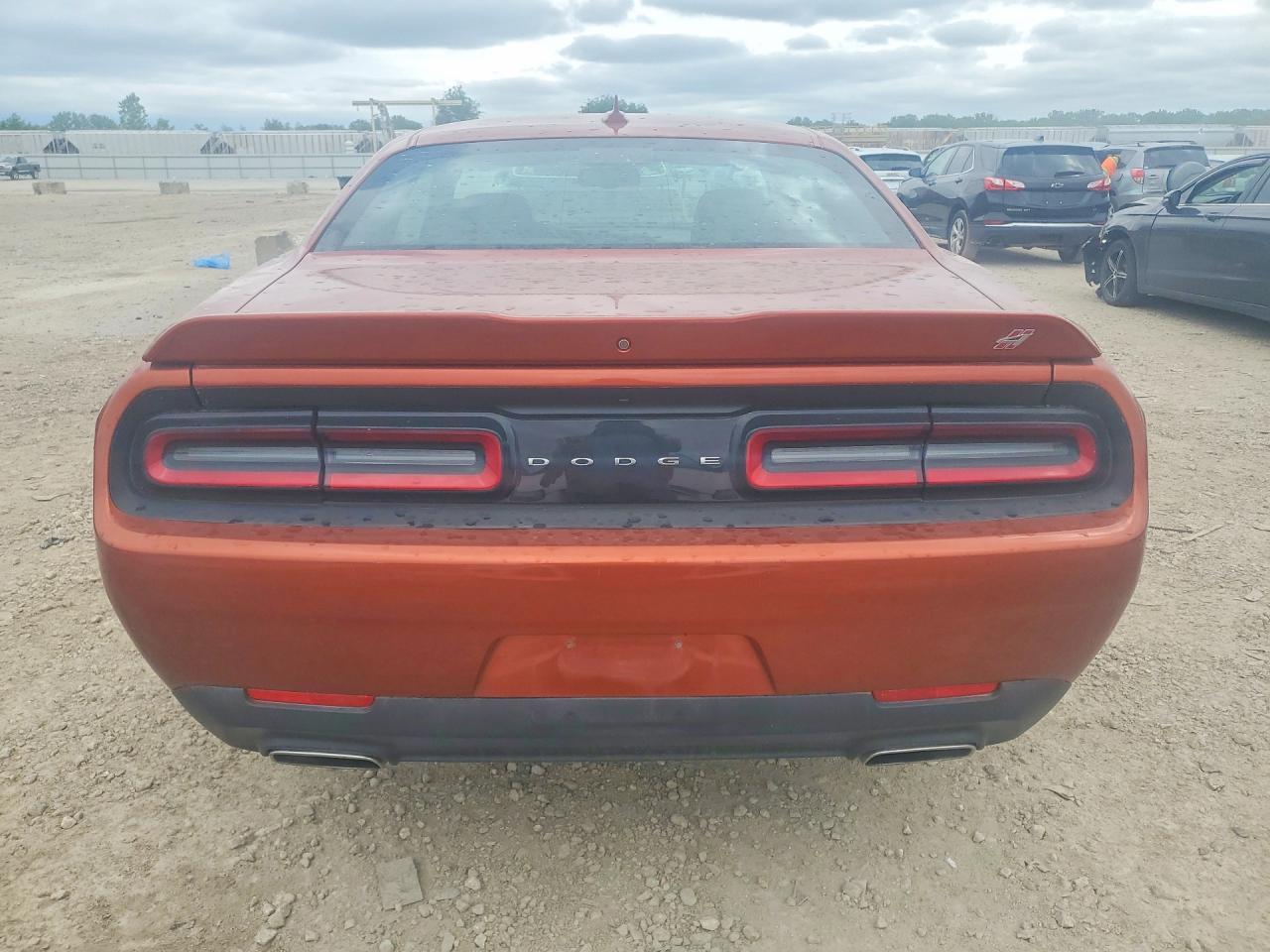 2022 Dodge Challenger Sxt - Фото 6