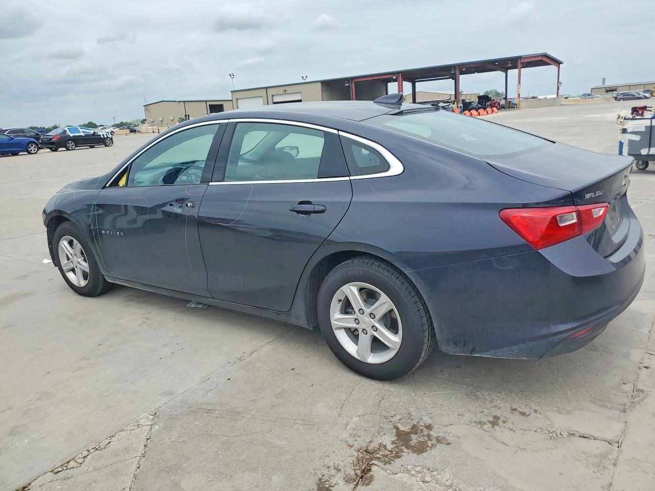 2023 Chevrolet Malibu Lt - Image 2