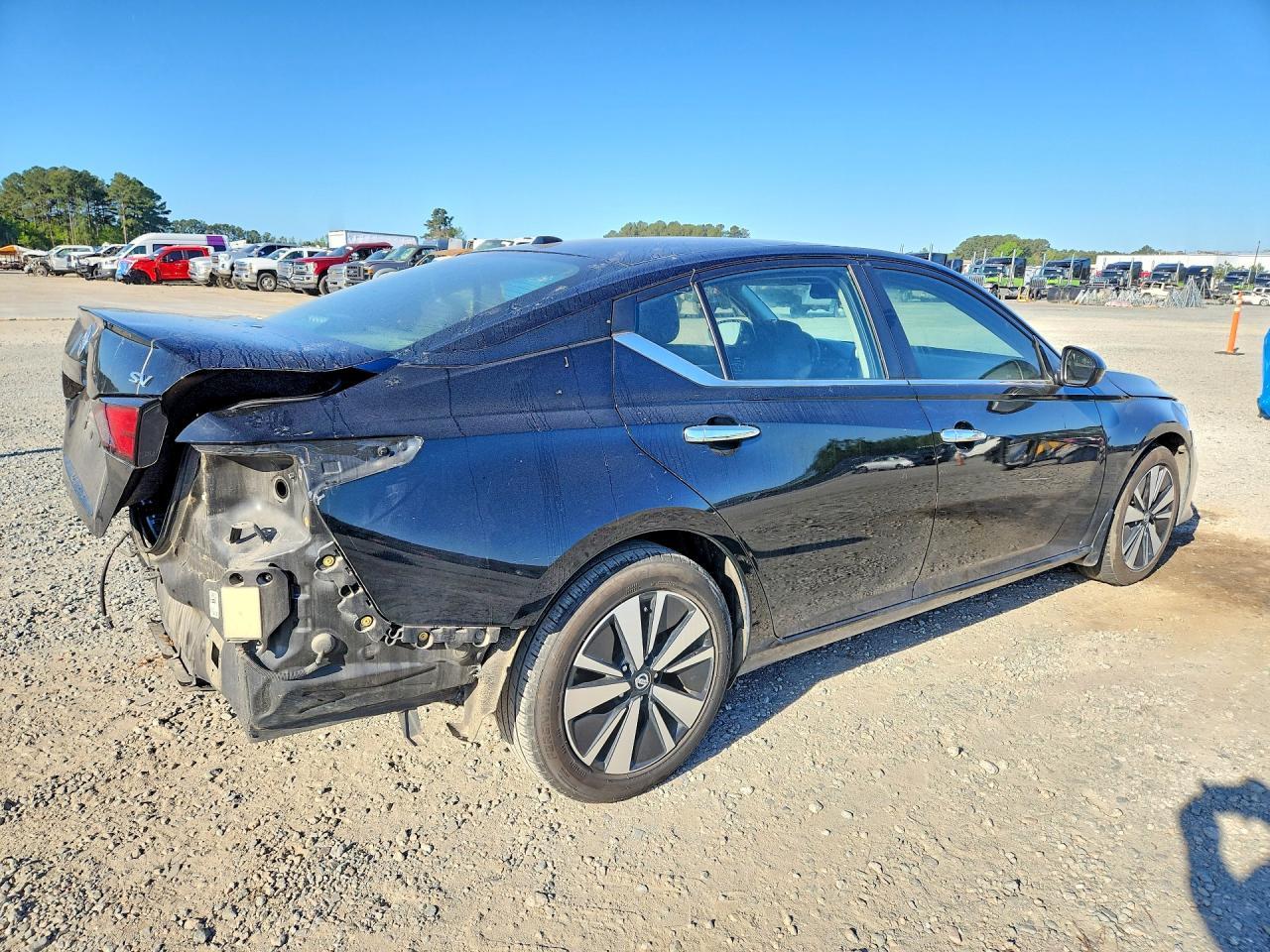 2021 Nissan Altima Sv - Image 3