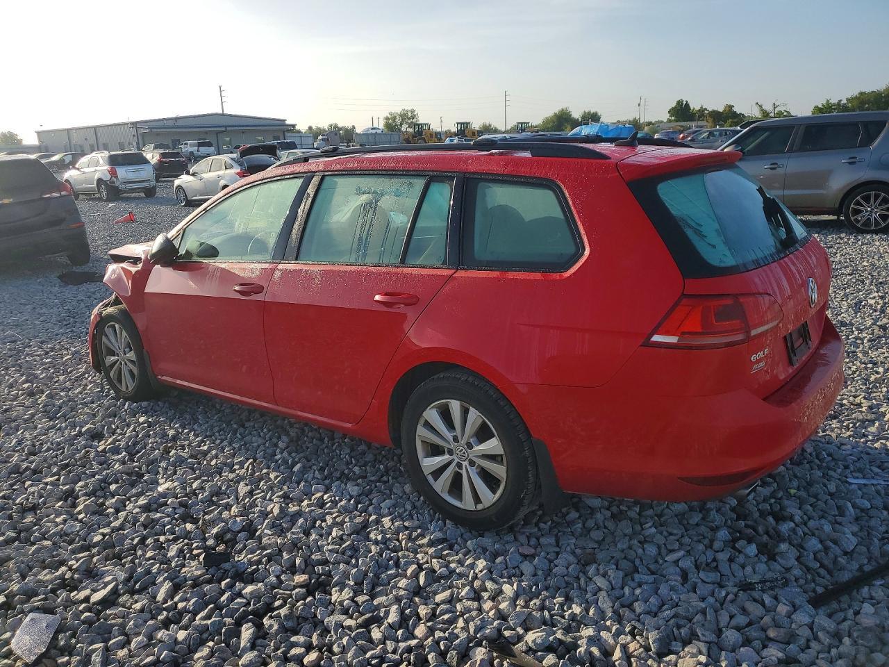 2017 Volkswagen Golf Sportwagen S - Image 2
