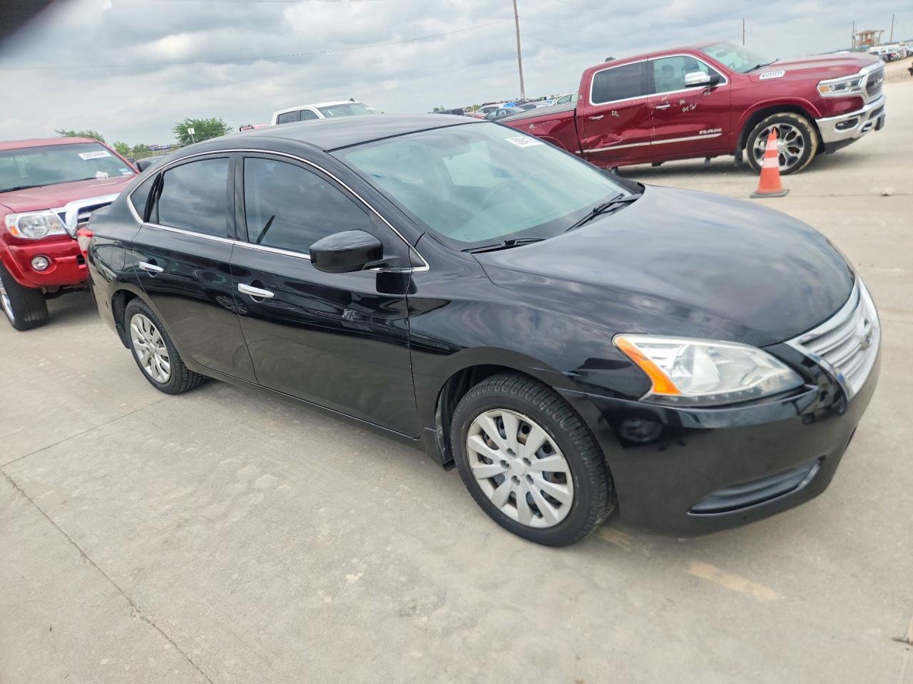 2015 Nissan Sentra S - Фото 4