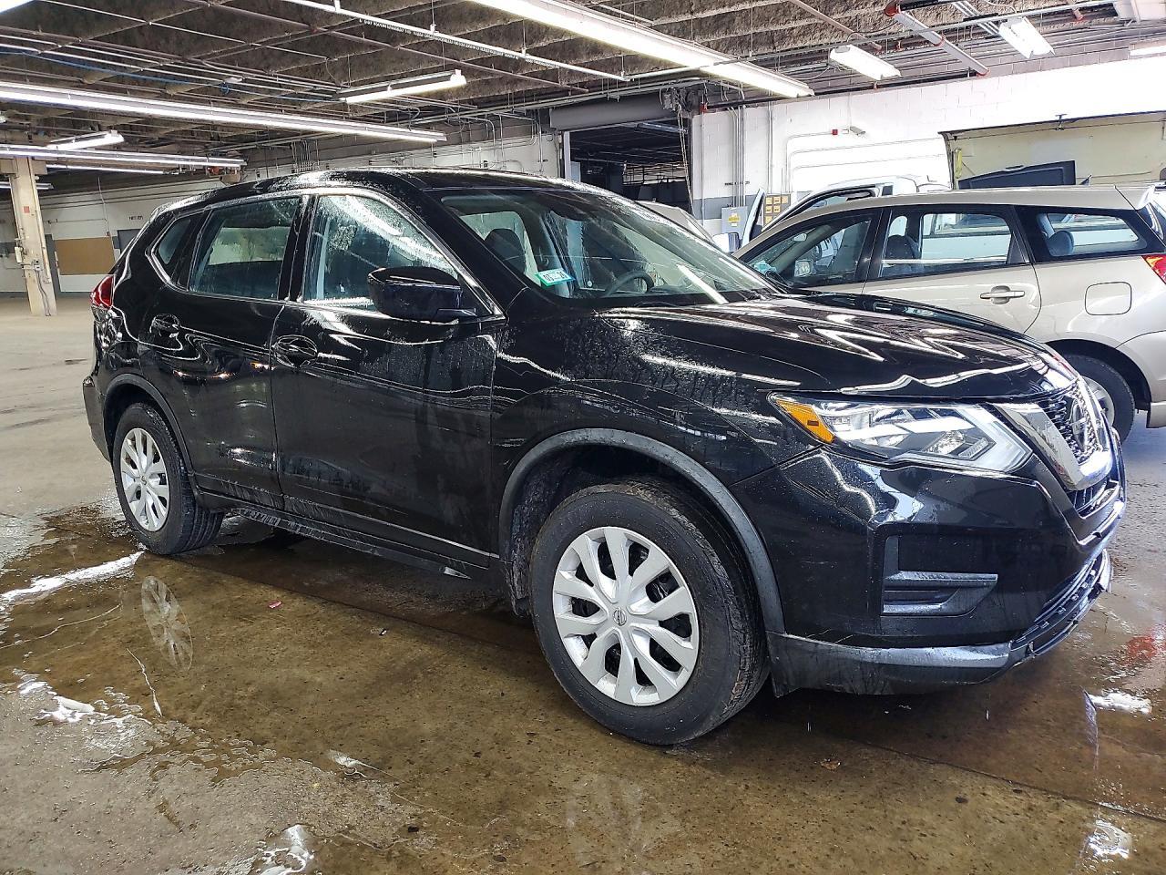 2019 Nissan Rogue S - Image 4
