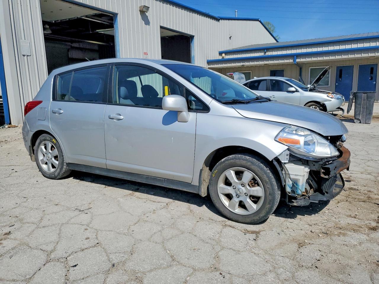 2007 Nissan Versa 1.8 S - Фото 4