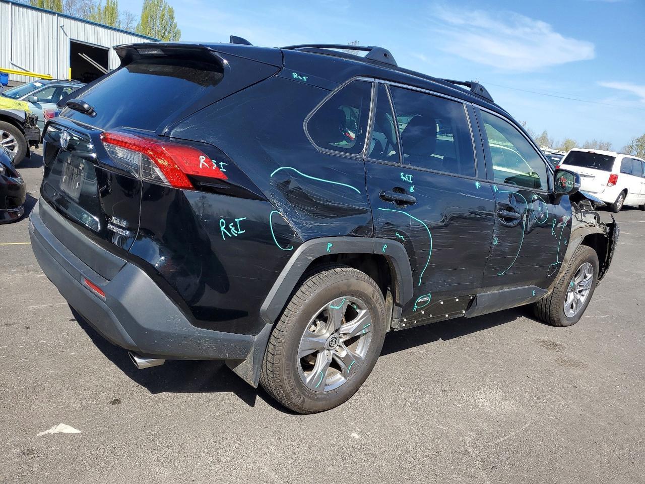 2024 Toyota Rav4 Hybrid Xle - Фото 3
