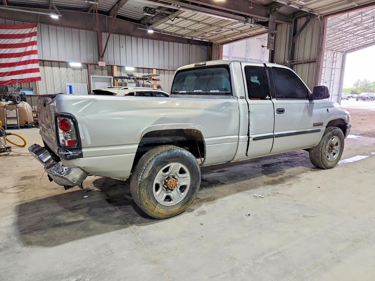 2002 Dodge Ram 2500 - Image 3