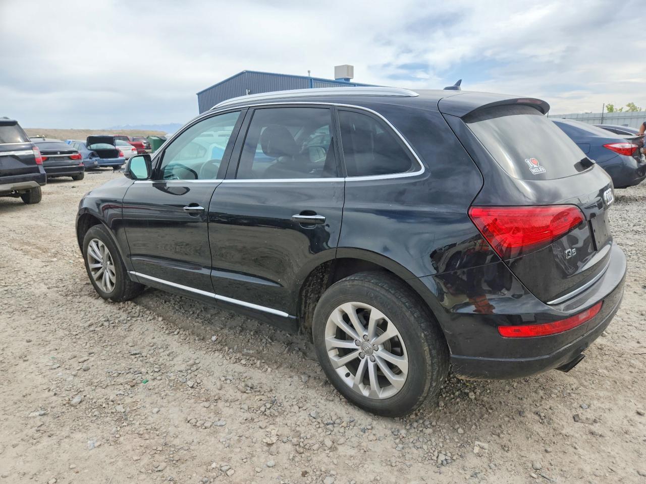 2016 Audi Q5 Premium - Image 2