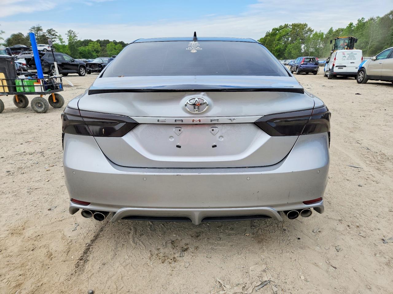 2019 Toyota Camry Xse V6 - Image 6