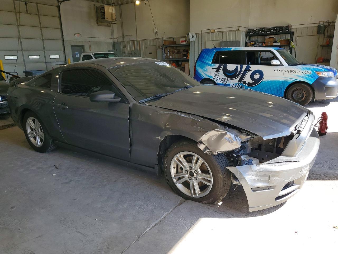 2014 Ford Mustang - Фото 4