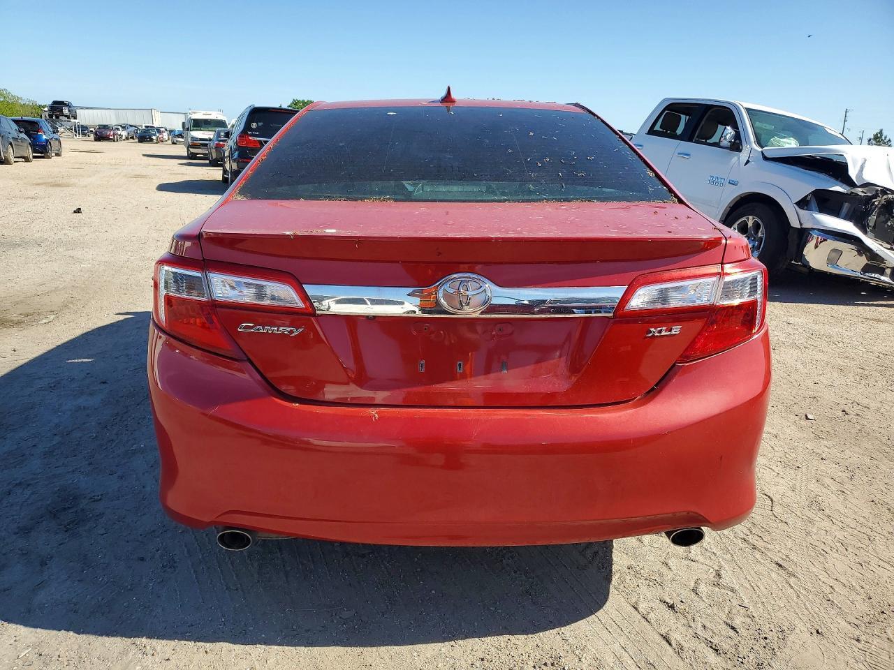 2012 Toyota Camry Xle V6 - Фото 6