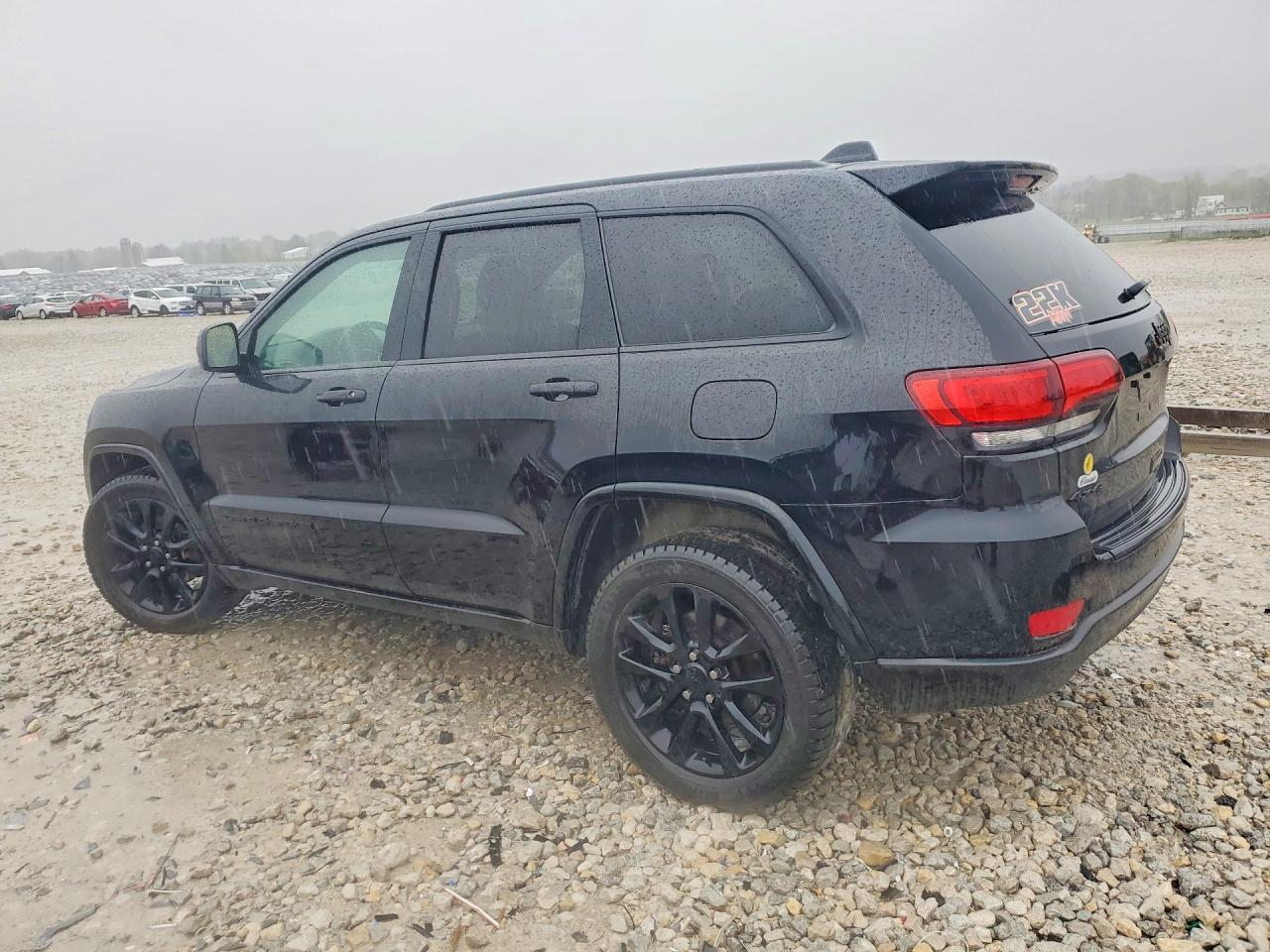 2018 Jeep Grand Cherokee Laredo - Фото 2