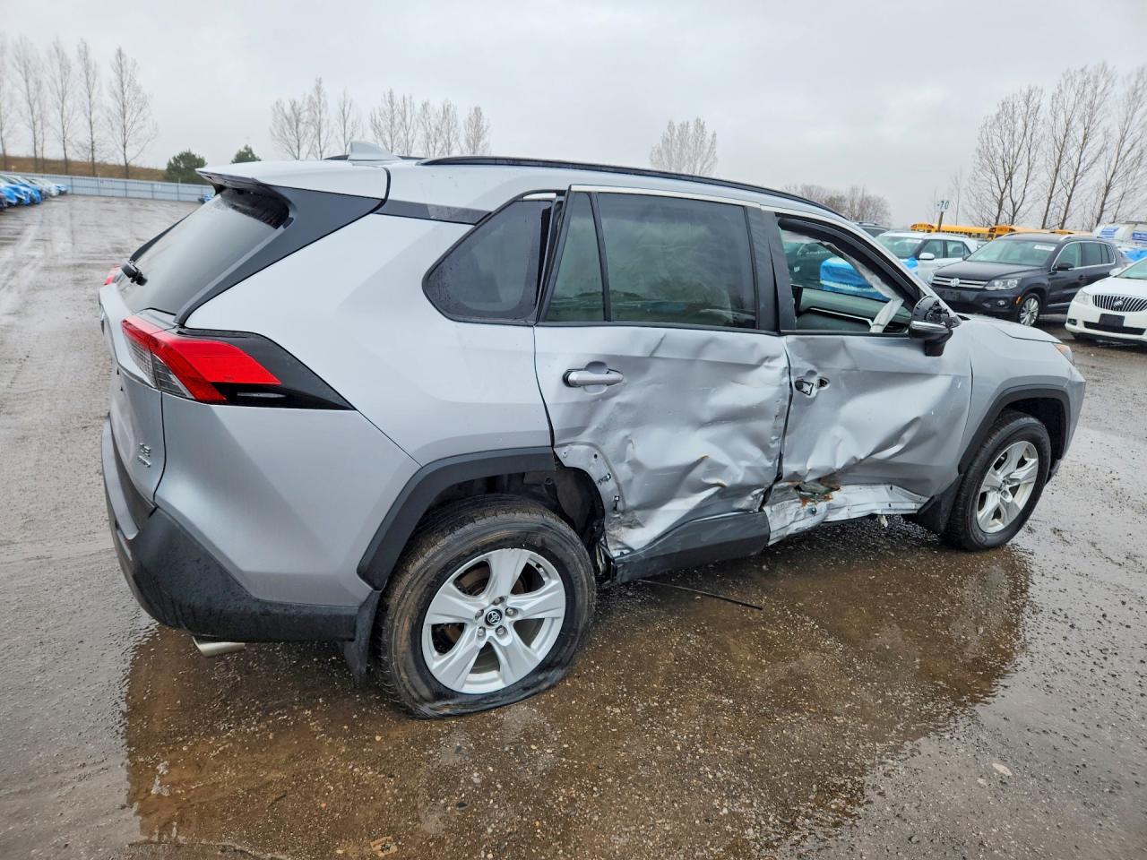 2019 Toyota Rav4 Le - Image 3