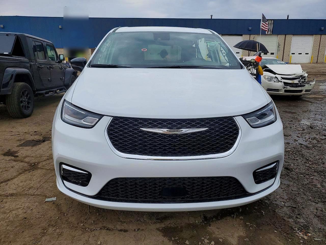 2025 Chrysler Pacifica Select - Фото 5