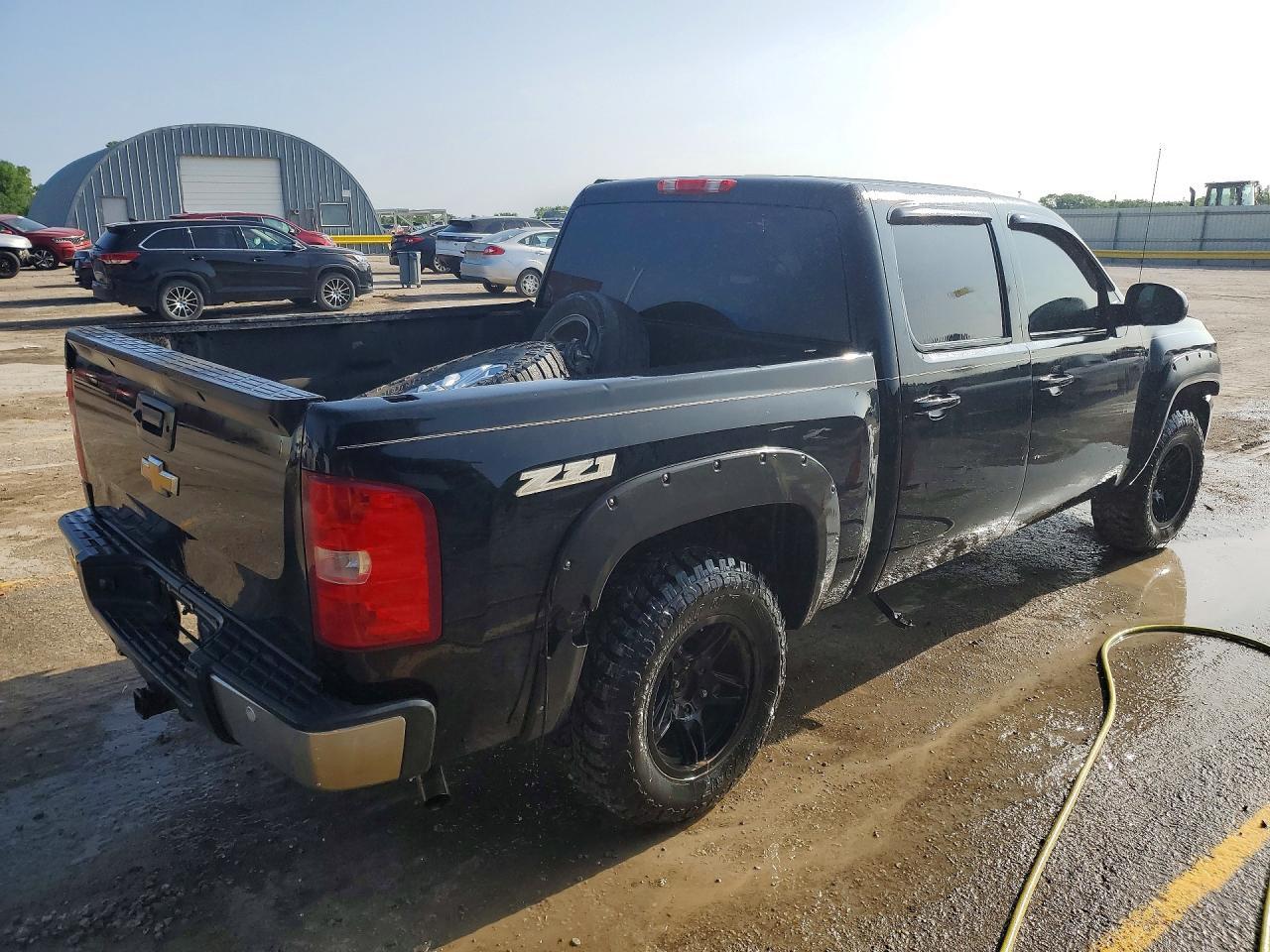 2010 Chevrolet Silverado K1500 Lt - Фото 3