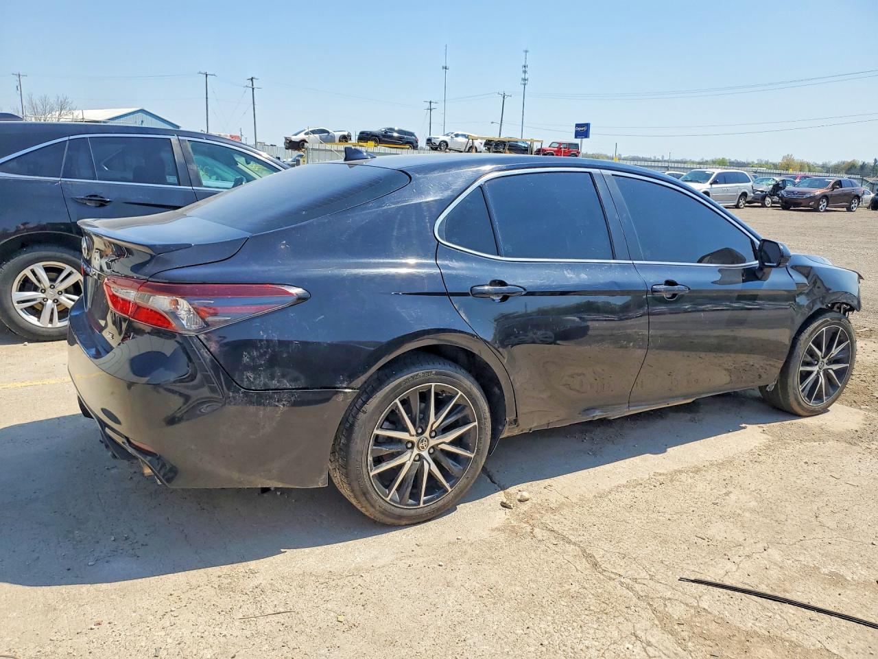 2021 Toyota Camry Se - Image 3