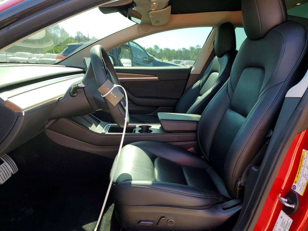 2022 Tesla Model 3 - Image 7