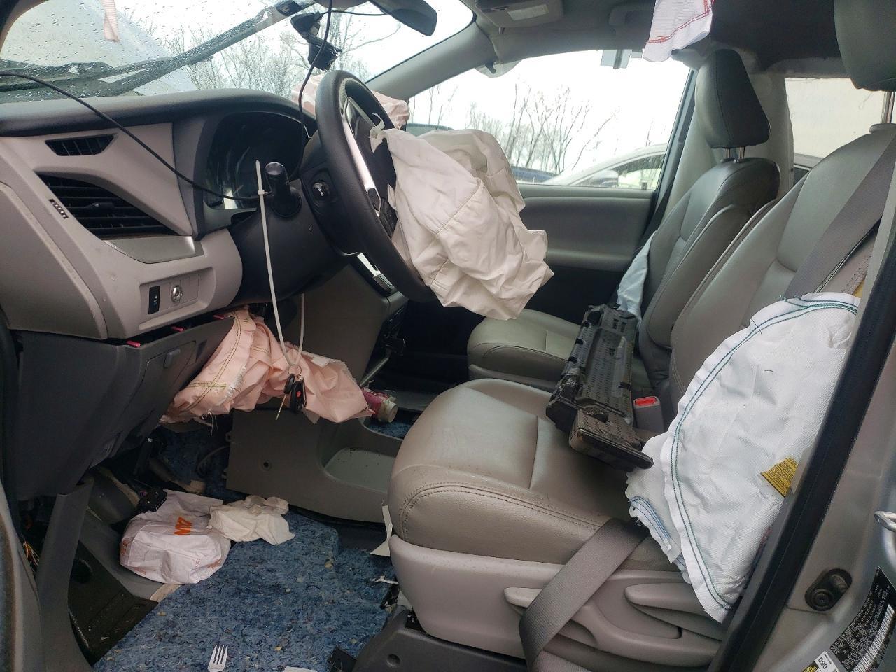 2020 Toyota Sienna L 7-Passenger - Фото 7
