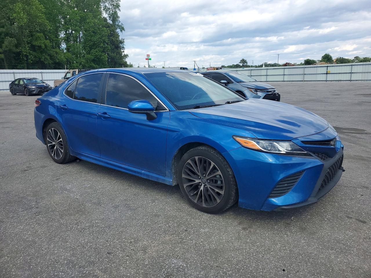 2018 Toyota Camry Se - Фото 4