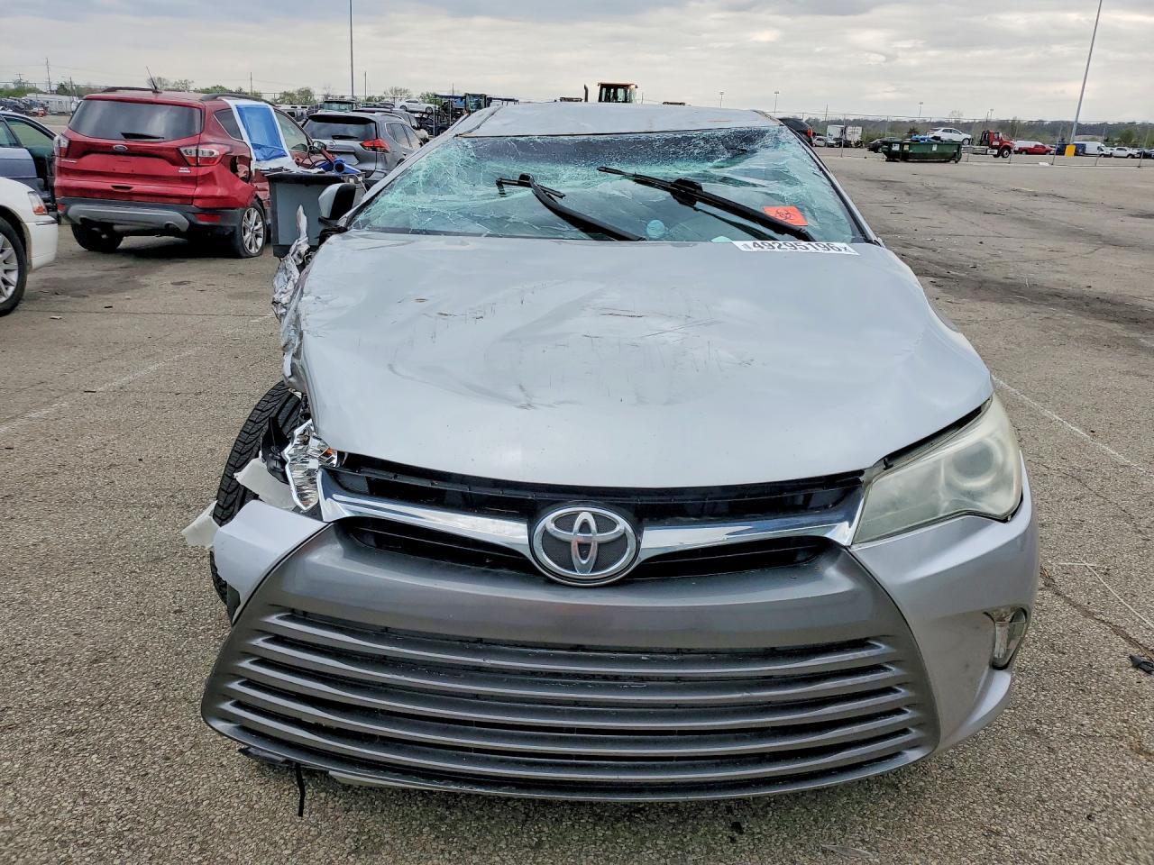 2016 Toyota Camry Le - Image 5
