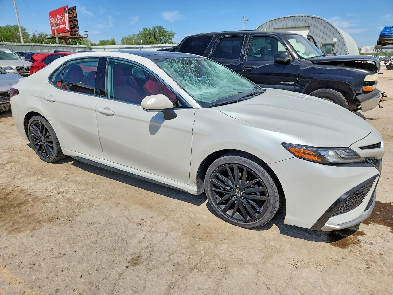 2022 Toyota Camry Xse - Фото 4