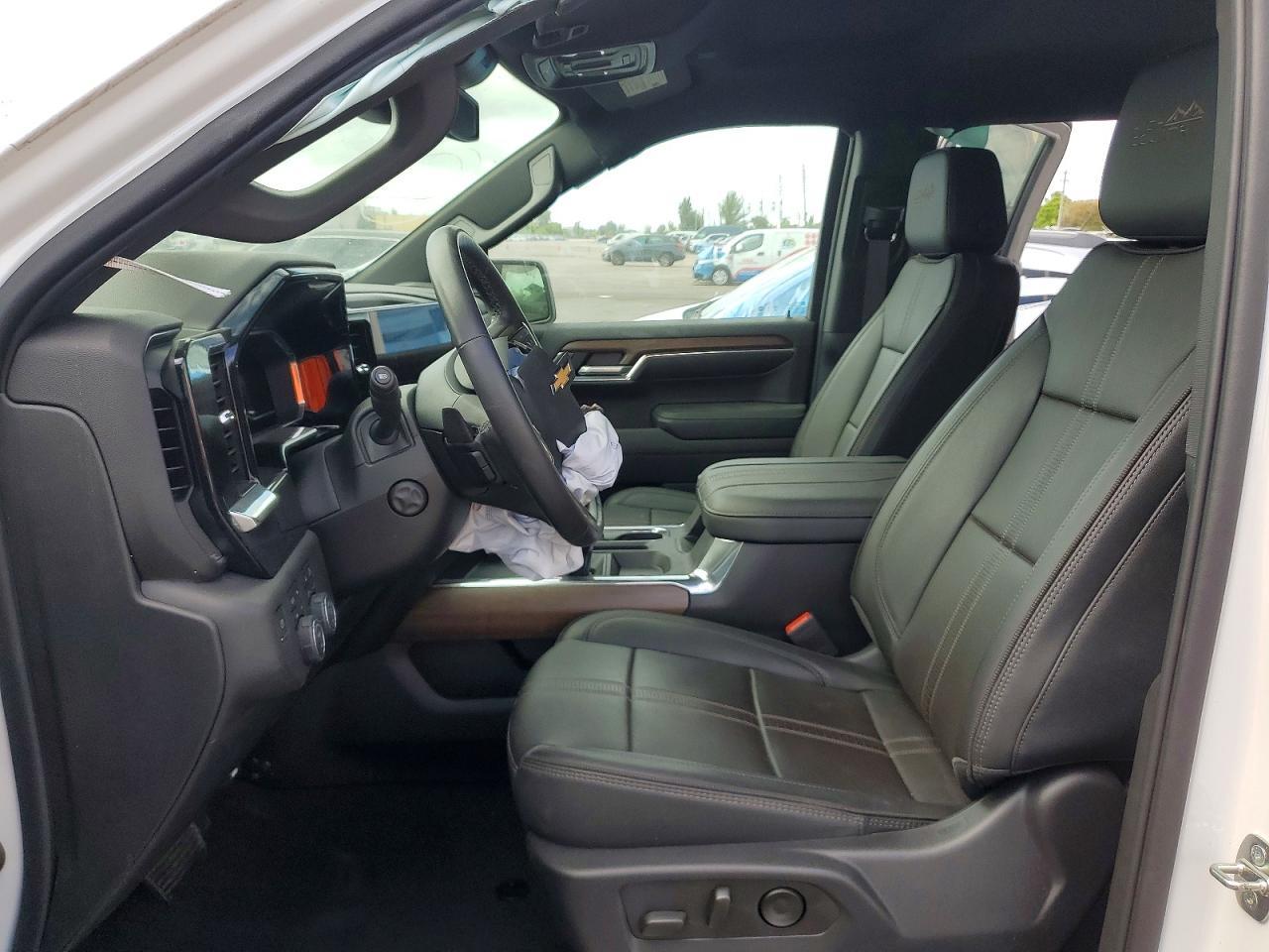 2023 Chevrolet Silverado K1500 High Country - Image 7
