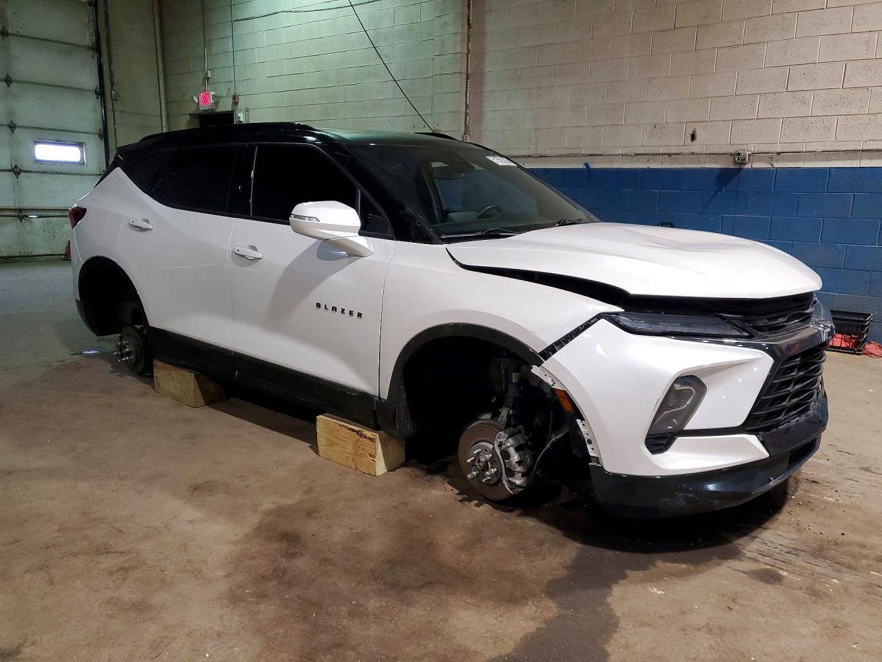 2023 Chevrolet Blazer Rs - Image 4