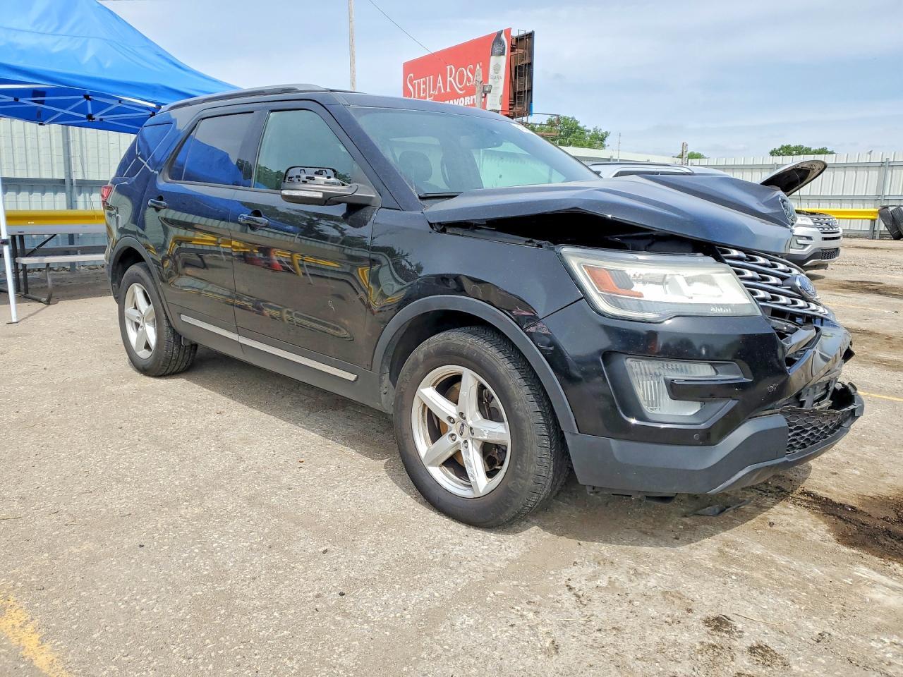 2017 Ford Explorer Xlt - Image 4