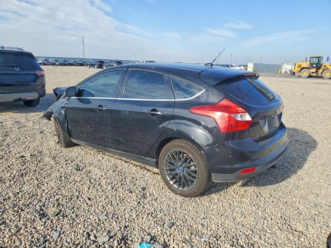 2012 Ford Focus Titanium - Image 2