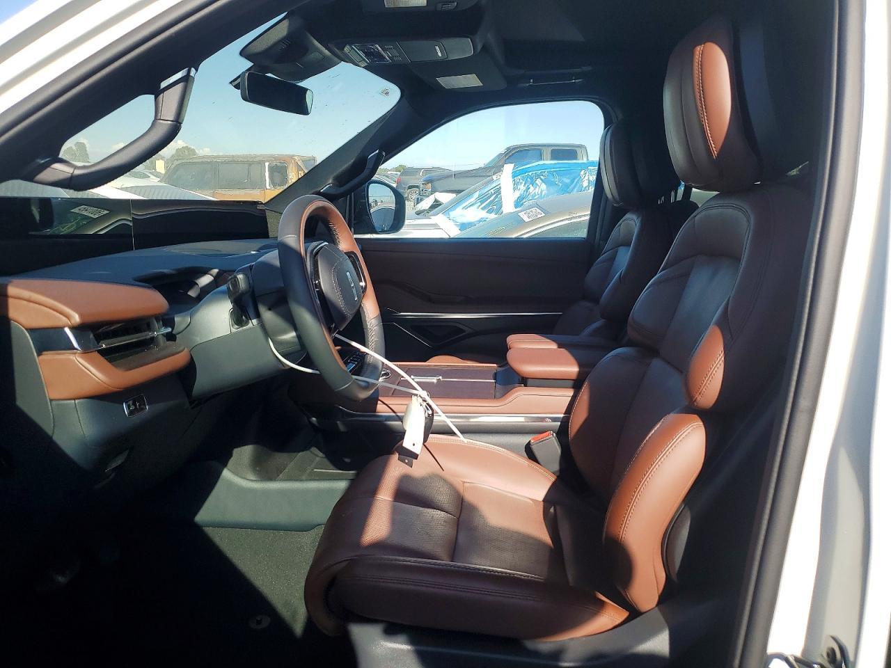 2025 Lincoln Navigator Reserve - Фото 7