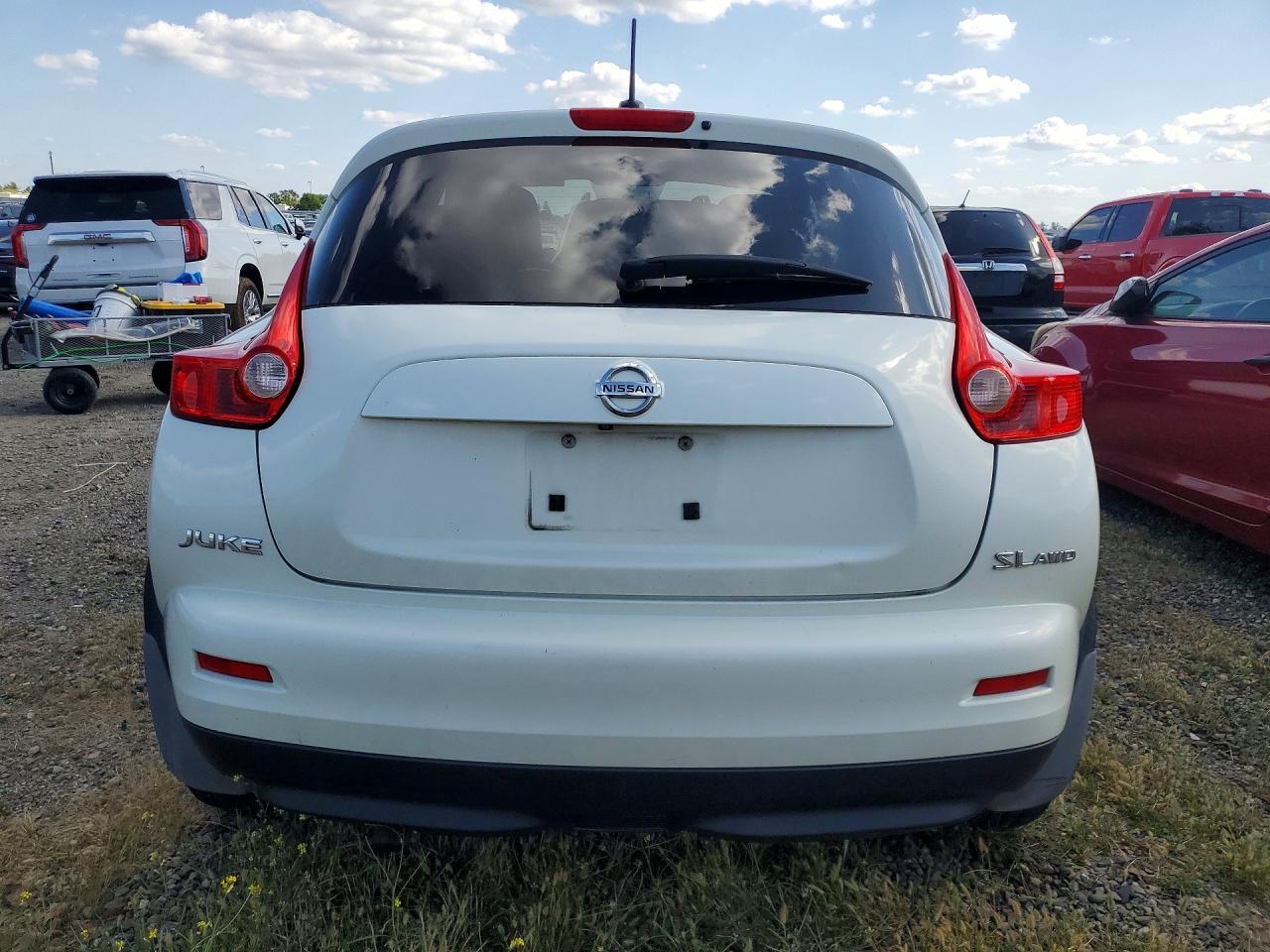 2011 Nissan Juke S - Фото 6