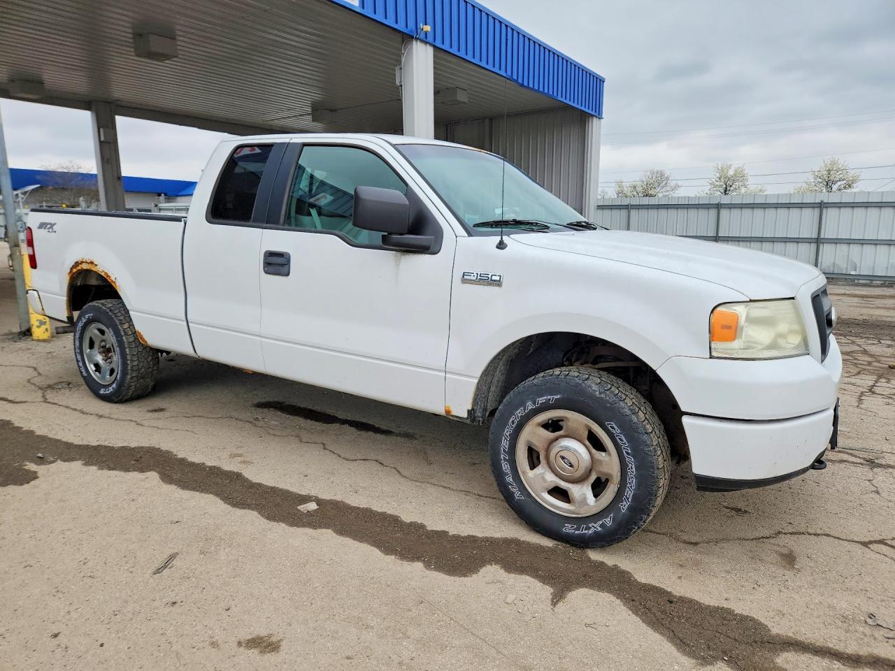2006 Ford F150 - Image 4