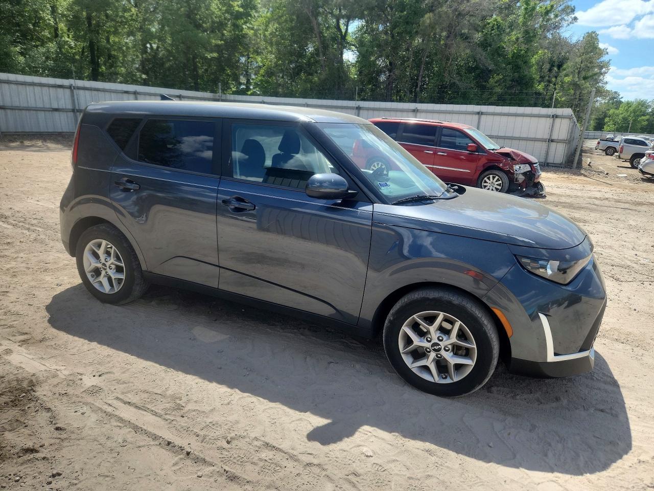 2023 Kia Soul Lx - Image 4