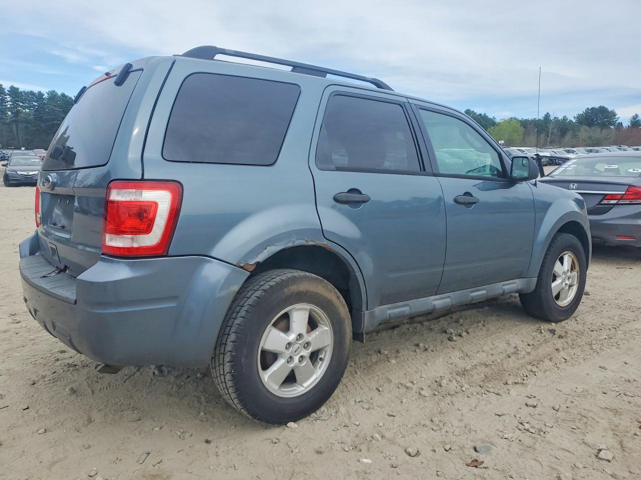 2010 Ford Escape Xlt - Фото 3