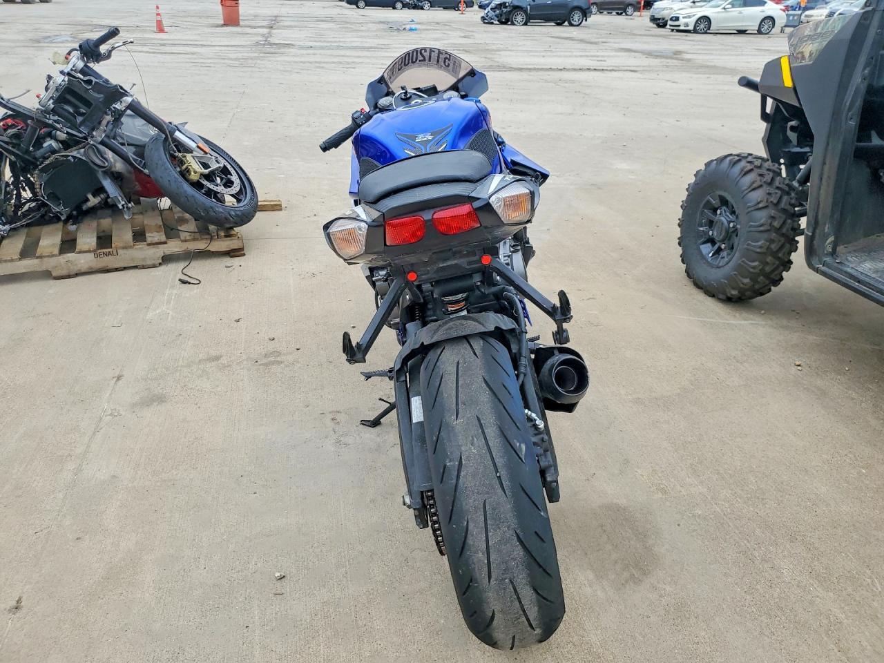 2026 Suzuki Gsx-R750 - Фото 4