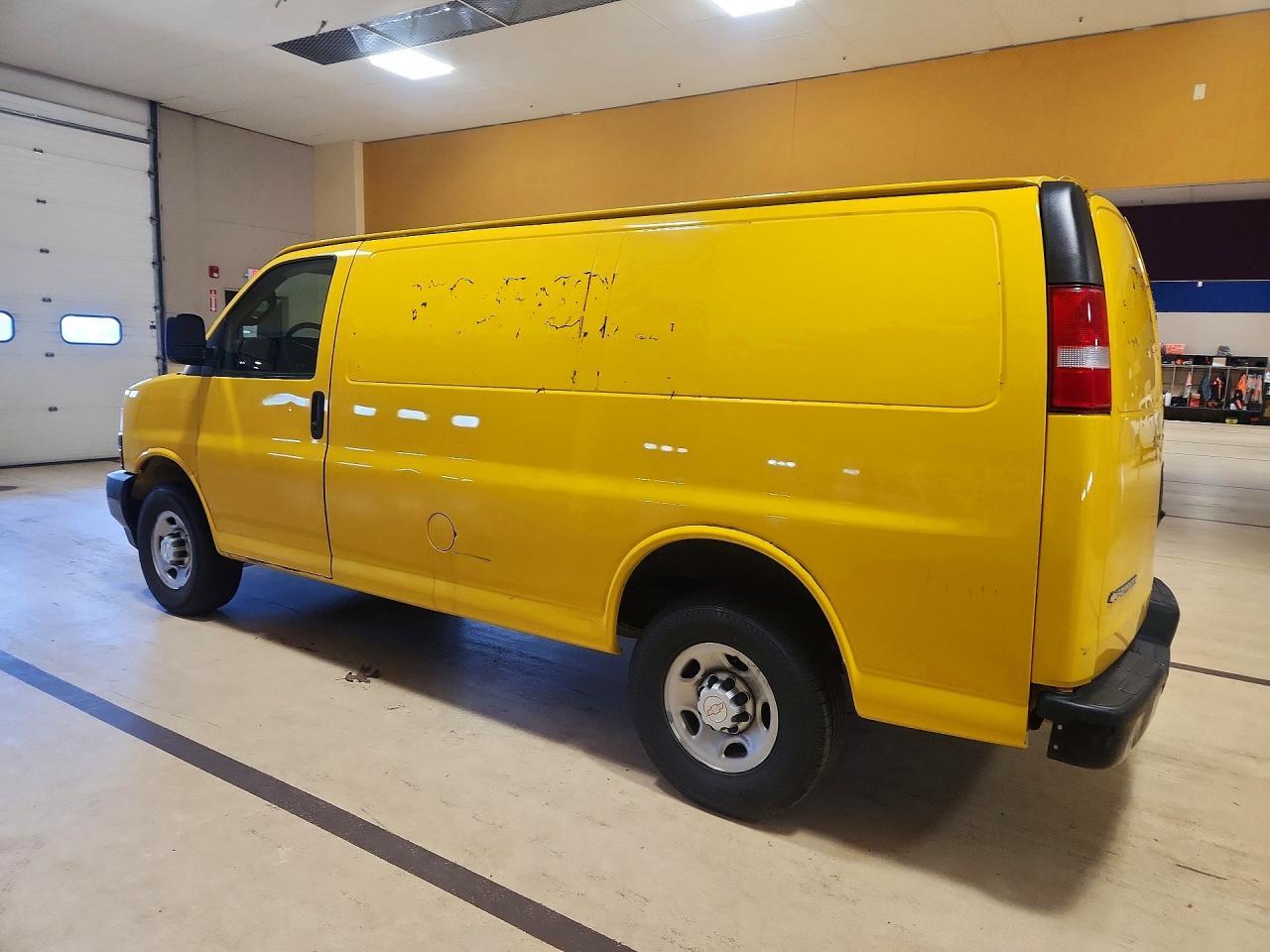 2019 Chevy Express G2500 Cargo - R & D - Pri Fleet - Фото 2