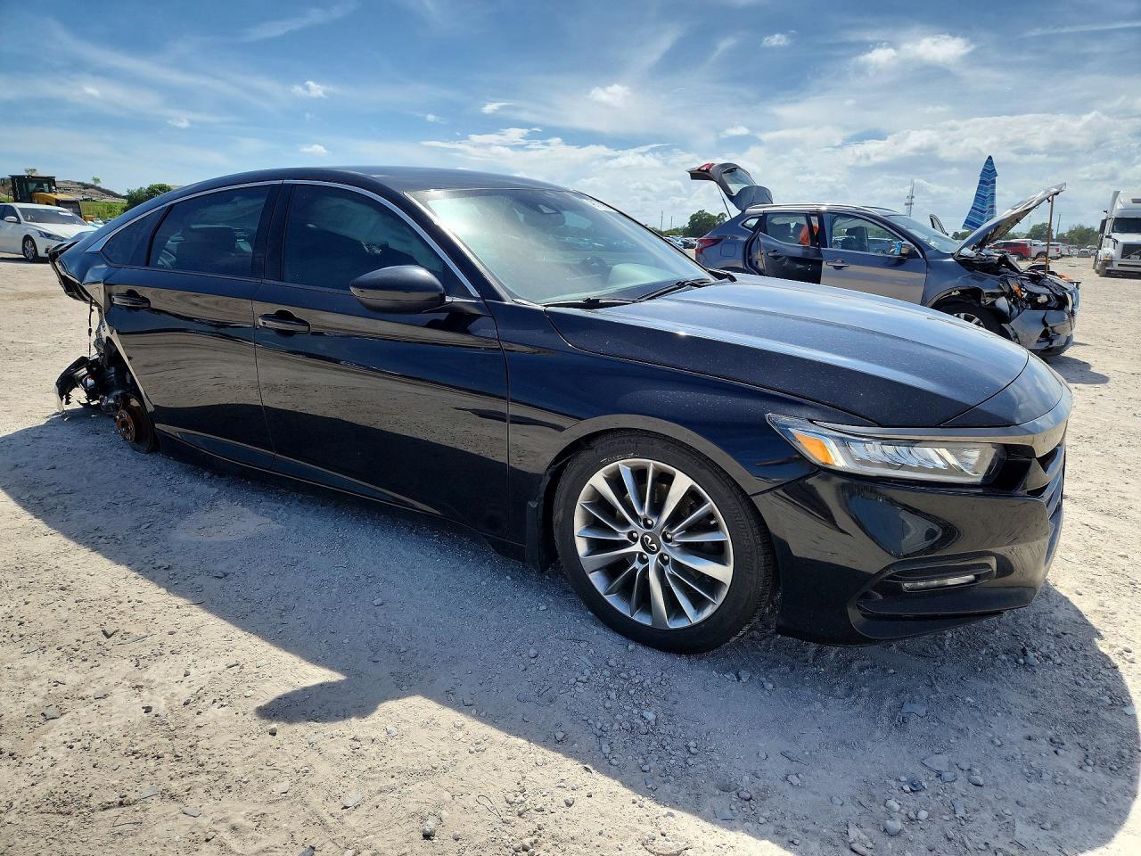 2019 Honda Accord Sport - Image 4
