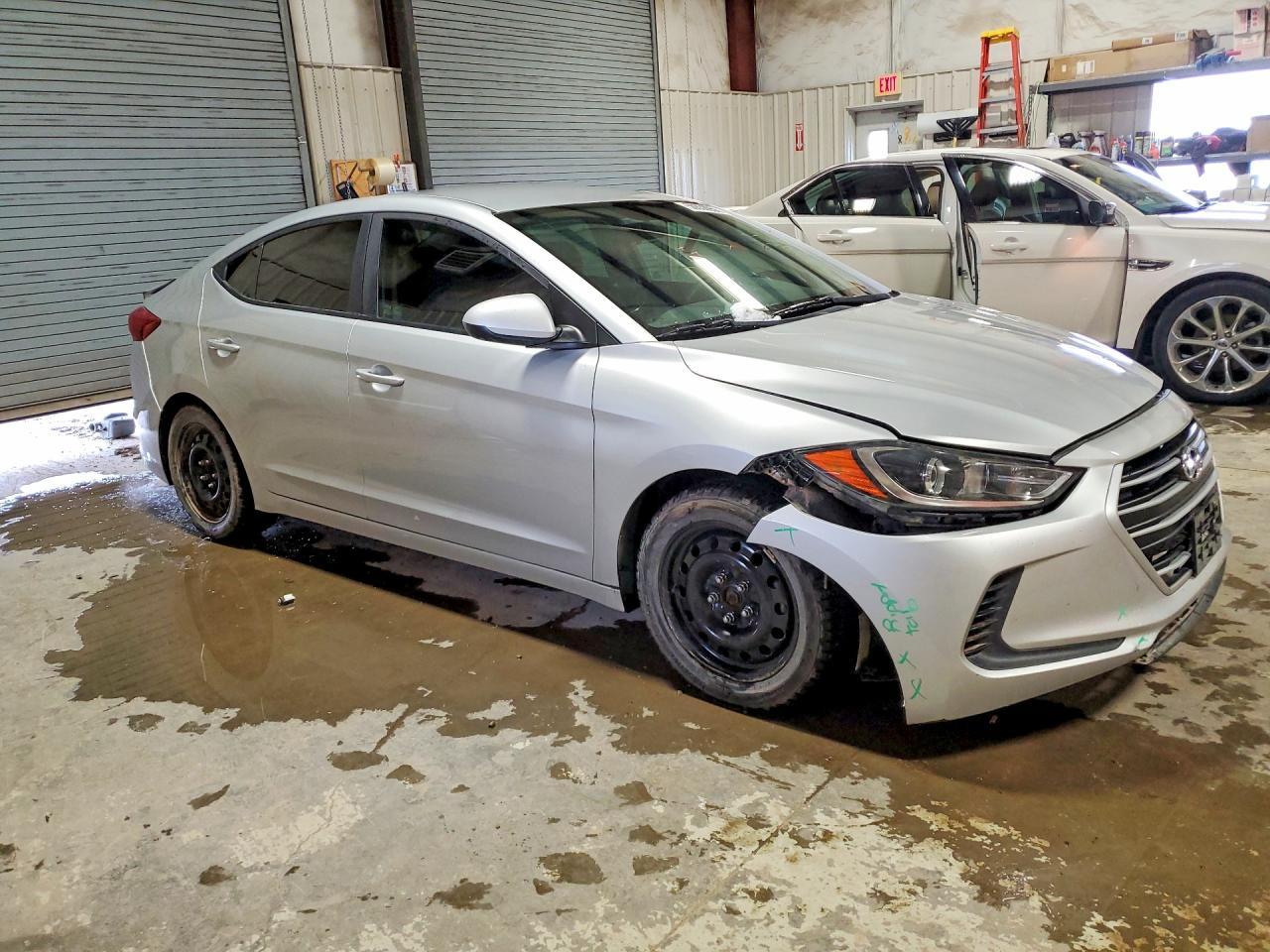 2018 Hyundai Elantra Se - Image 4