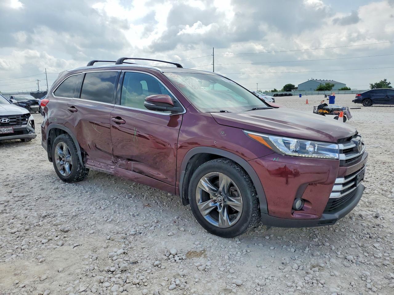 2017 Toyota Highlander Limited Platinum - Фото 4