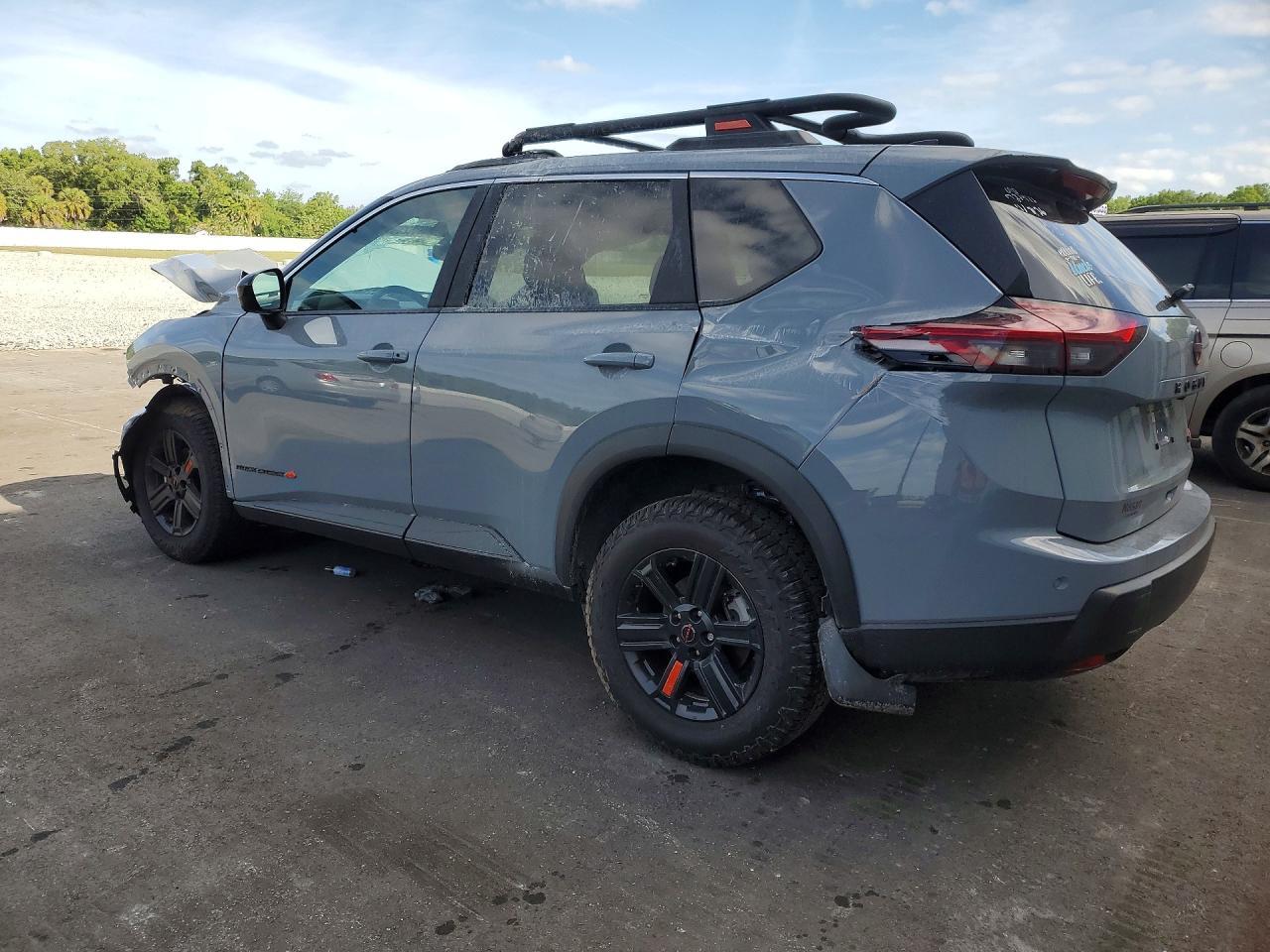 2026 Nissan Rogue Rock Creek - Фото 2