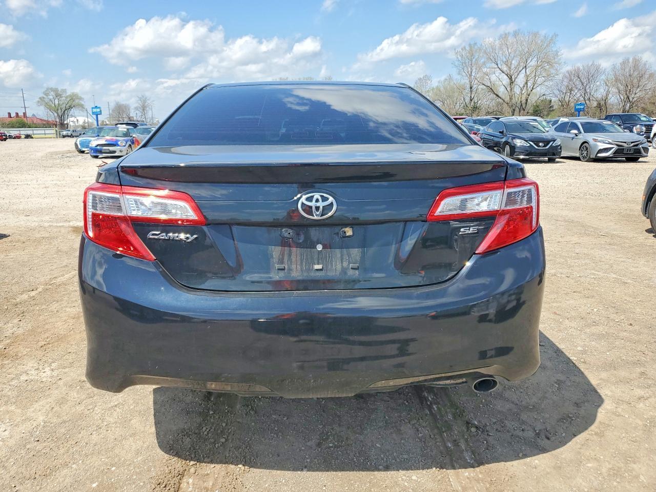 2013 Toyota Camry Se - Фото 6
