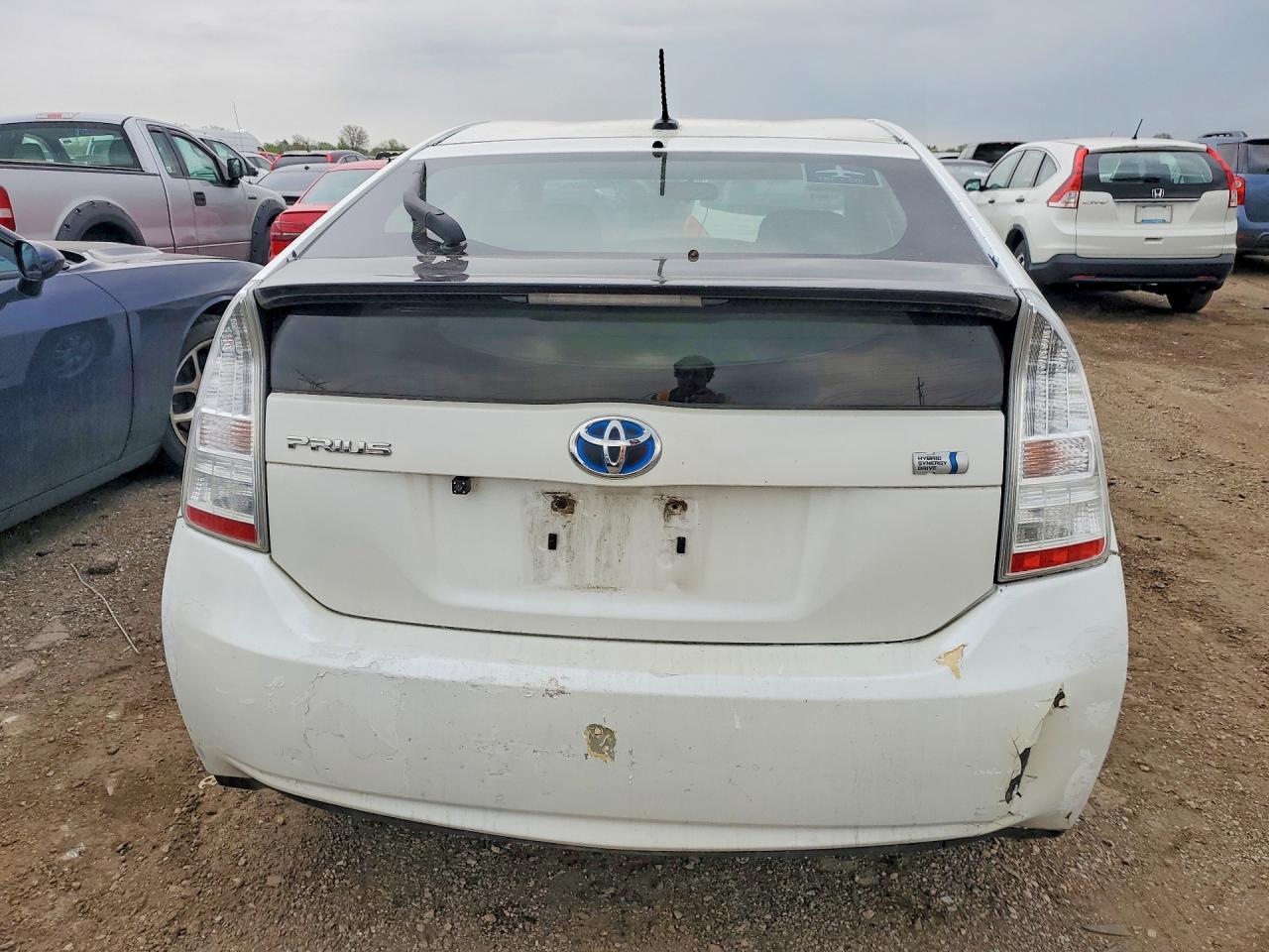 2011 Toyota Prius Two - Фото 6