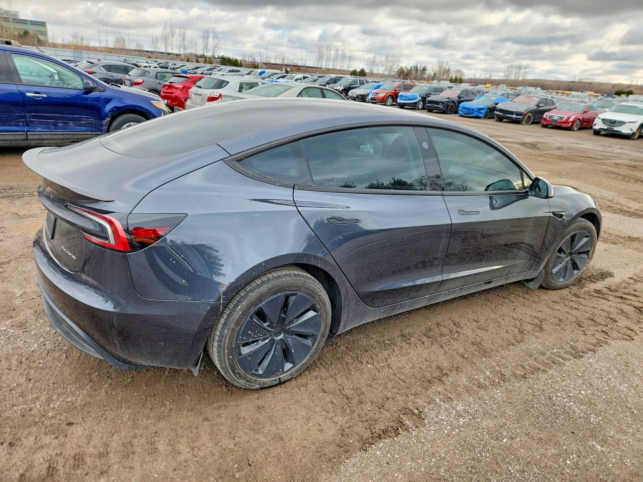 2024 Tesla Model 3 - Фото 3