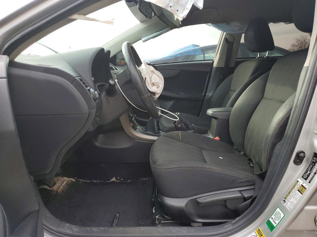 2013 Toyota Corolla L - Фото 7