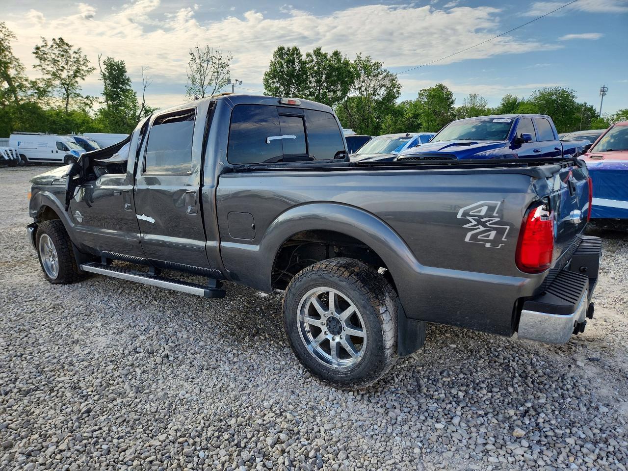 2015 Ford F250 Super Duty - Image 2