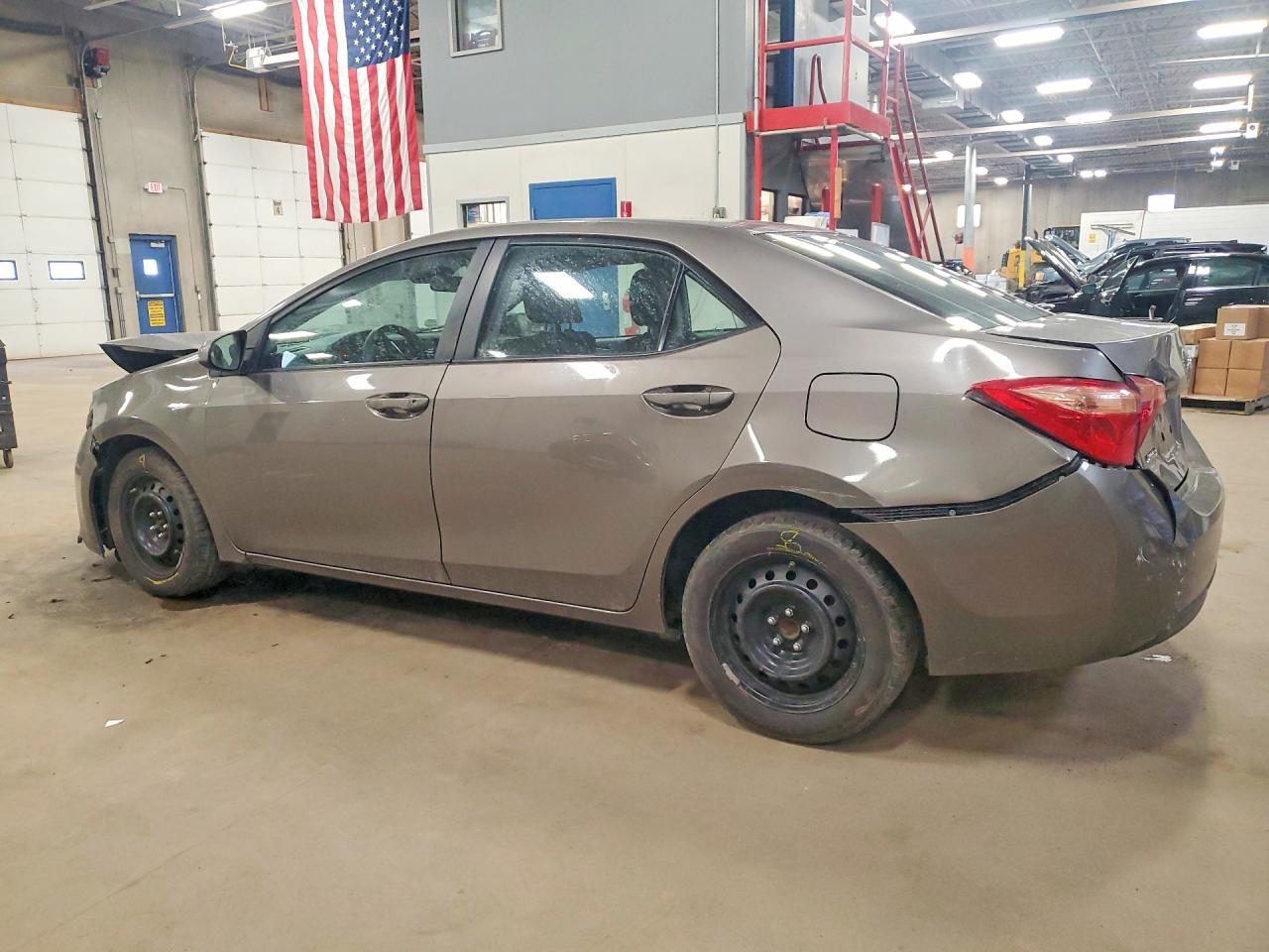 2018 Toyota Corolla Le - Фото 2