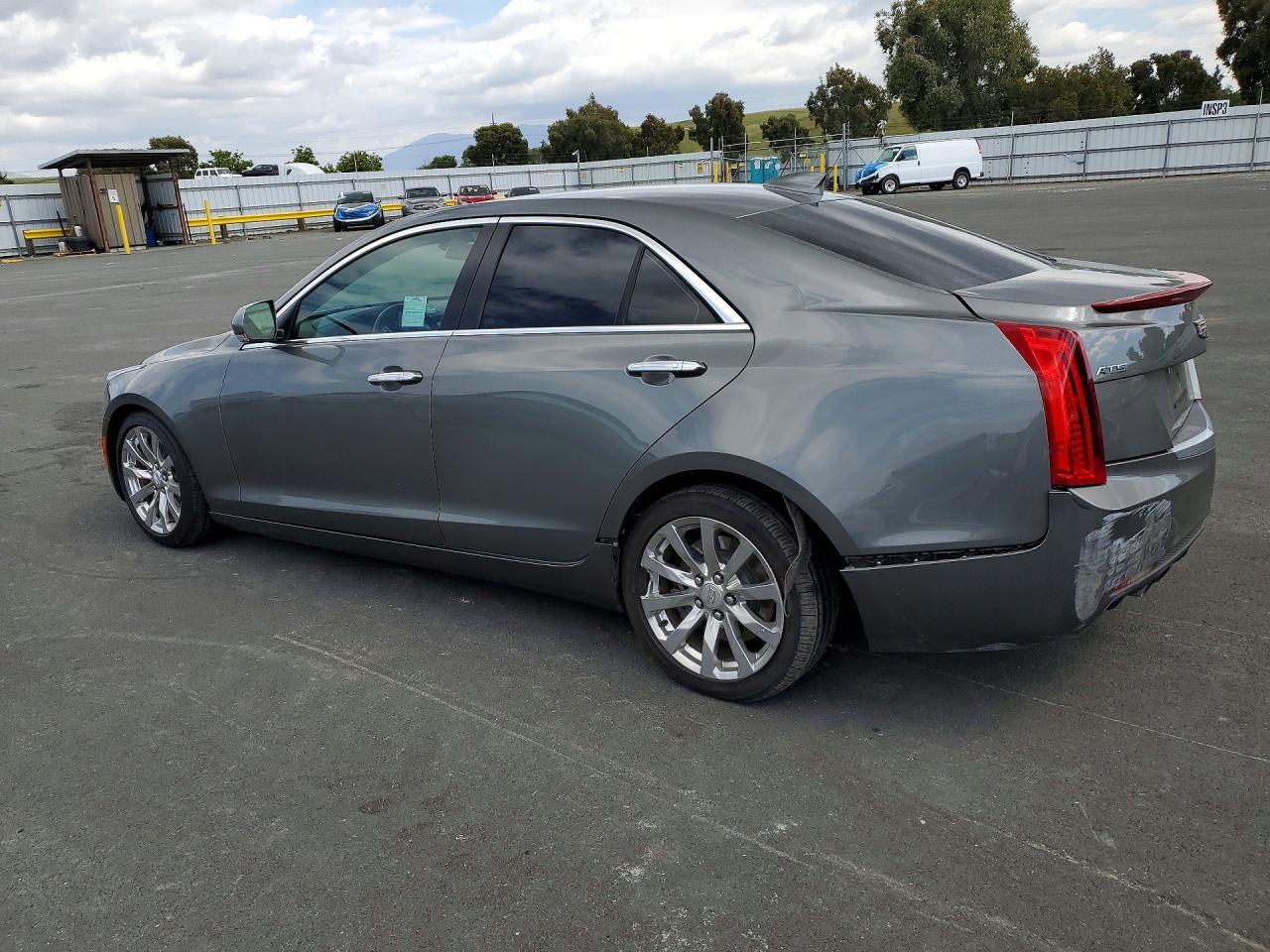 2017 Cadillac Ats Luxury - Image 2