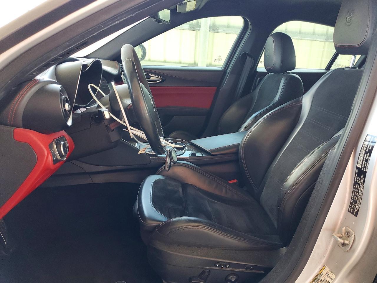 2019 Alfa Romeo Giulia Quadrifoglio - Фото 7