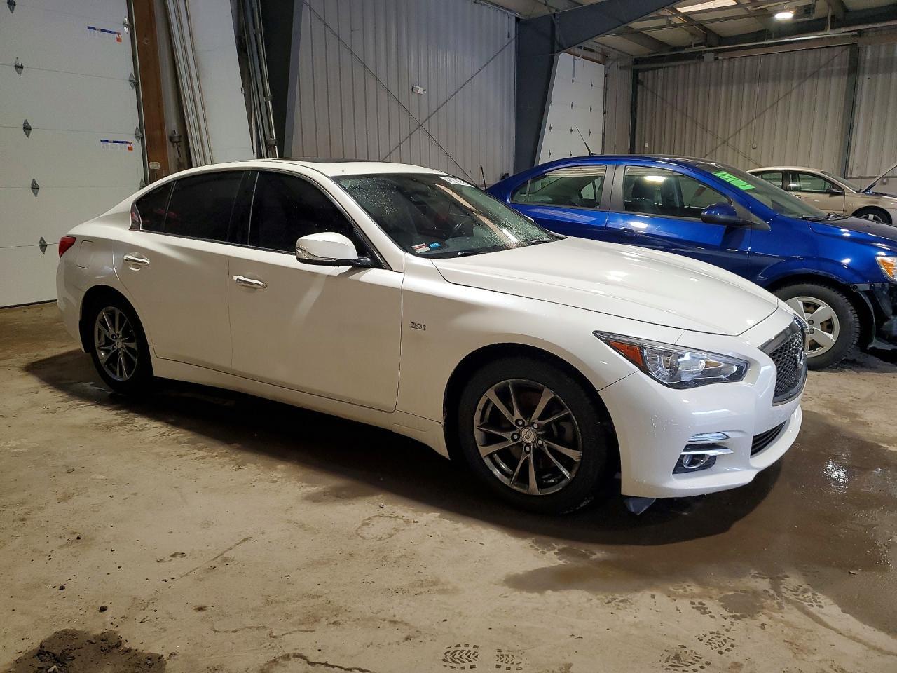 2017 Infiniti Q50 3.0T Signature Edition - Фото 4
