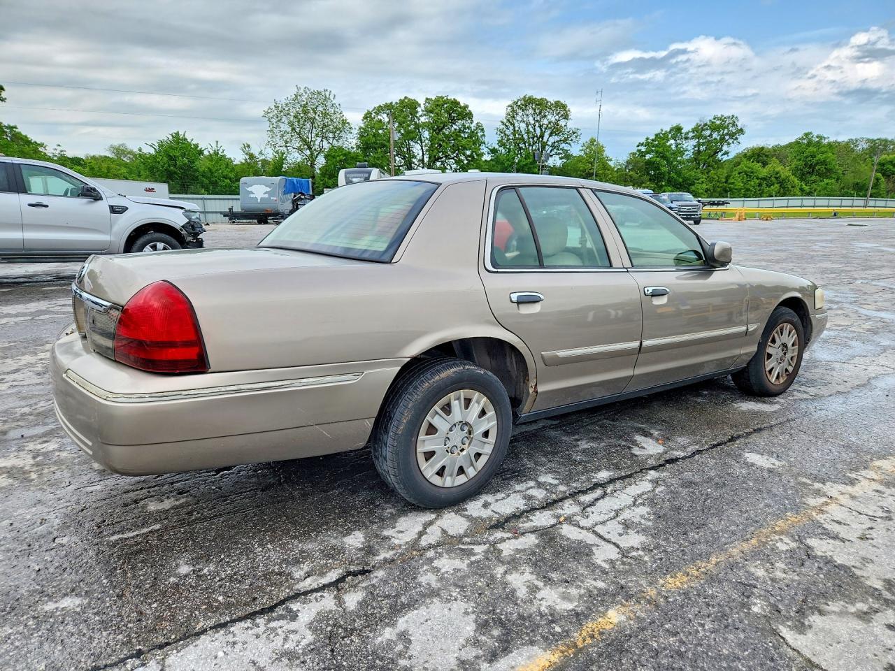 2006 Mercury Grand Marquis Gs - Фото 3