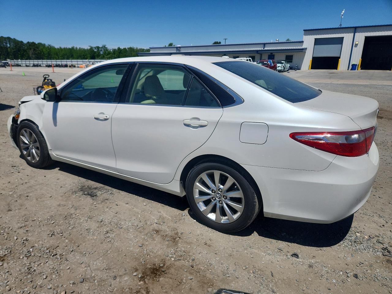 2015 Toyota Camry Xle - Фото 2